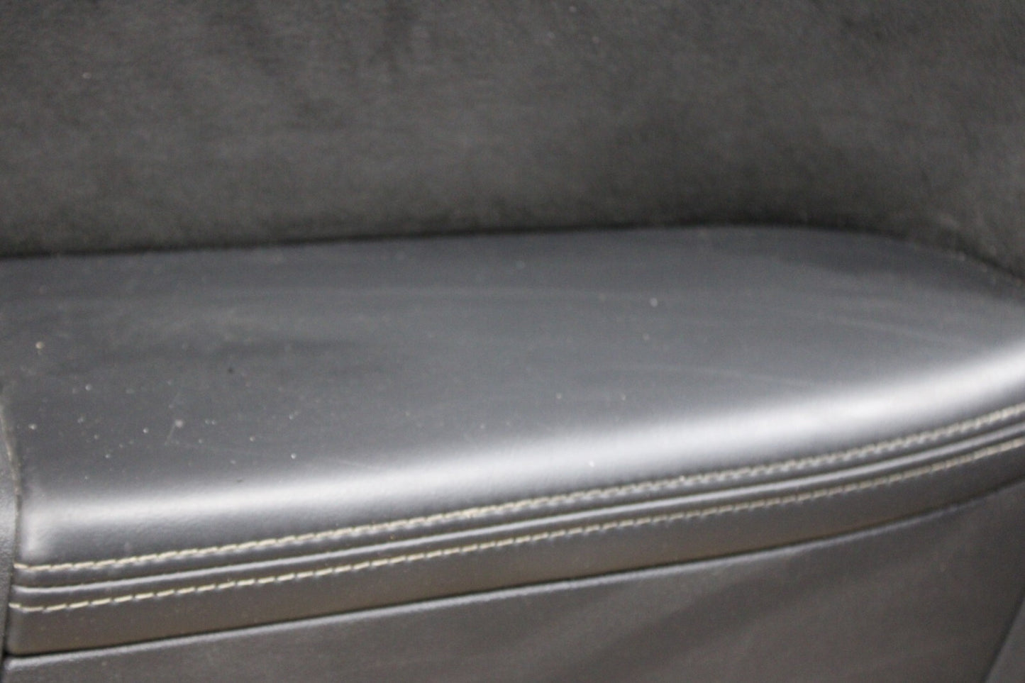 11-14 Dodge Challenger SRT Interior Front Passenger RH Door Panel 1FU101DVAL OEM