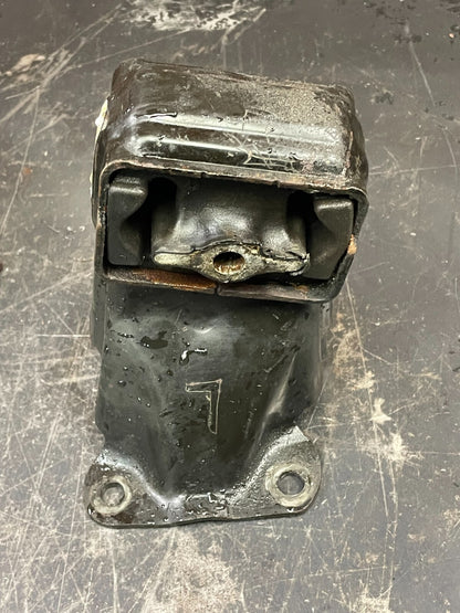 2006-2010 JEEP GRAND CHEROKEE SRT8 COMMANDER MOTOR ENGINE MOUNTS OEM 132k MILES.