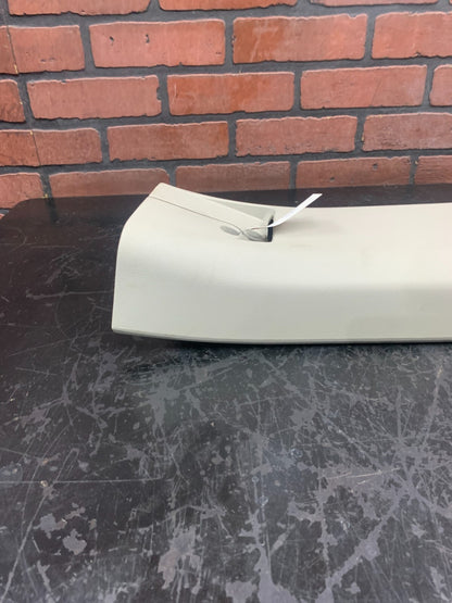 2005-2007 CHRYSLER 300 SRT INTERIOR LEFT CENTER B PILLAR TRIM OEM OUM23BD1AH.