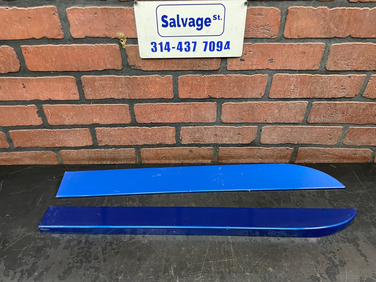 2003-2005 Dodge Neon SRT-4 Rear L+R Lower Door Trim Molding Applique Pair Blue