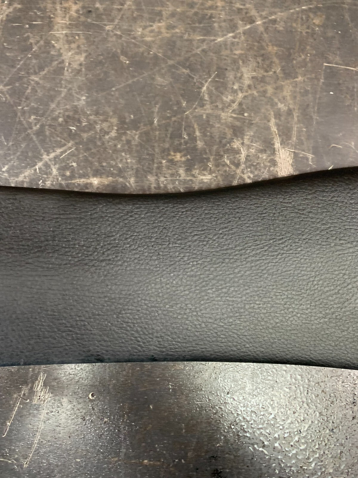 2011-2021 JEEP GRAND CHEROKEE REAR LEFT DOOR SILL SCUFF PLATE OEM 1LY87DX9AB