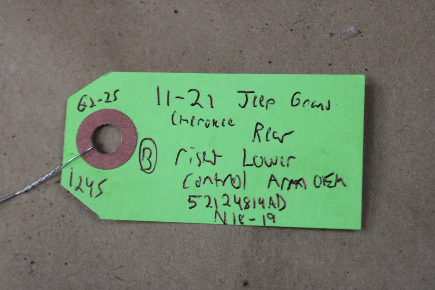 11-26 JEEP GRAND CHEROKEE DURANGO 4WD REAR RIGHT SIDE LOWER CONTROL ARM OEM