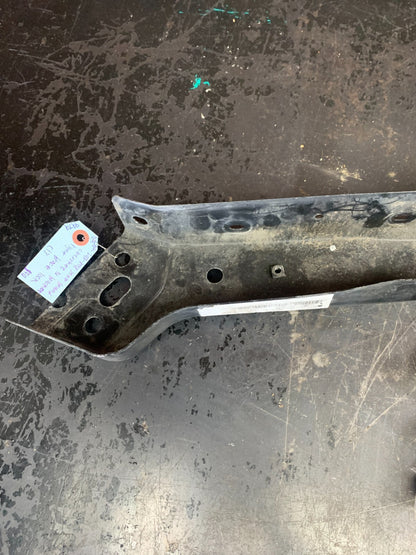 2012-2018 Jeep Grand Cherokee IV WW2 Bracket Right Brace Lock Carrier 149427