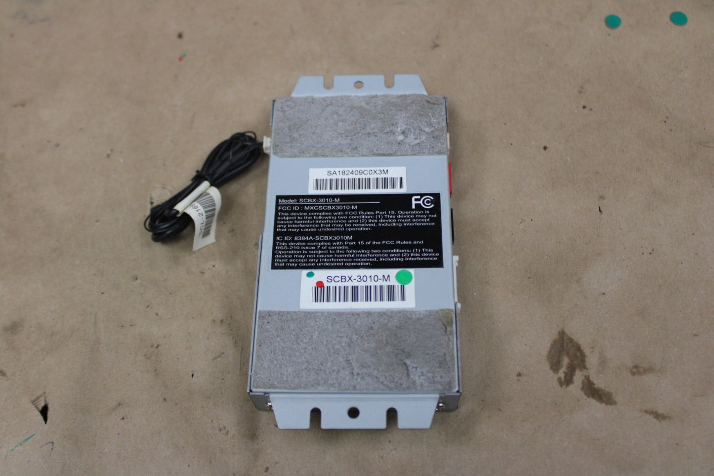 2011 Cadillac Escalade Rear DVD Headrest Control Module SCBX-3016-M OEM