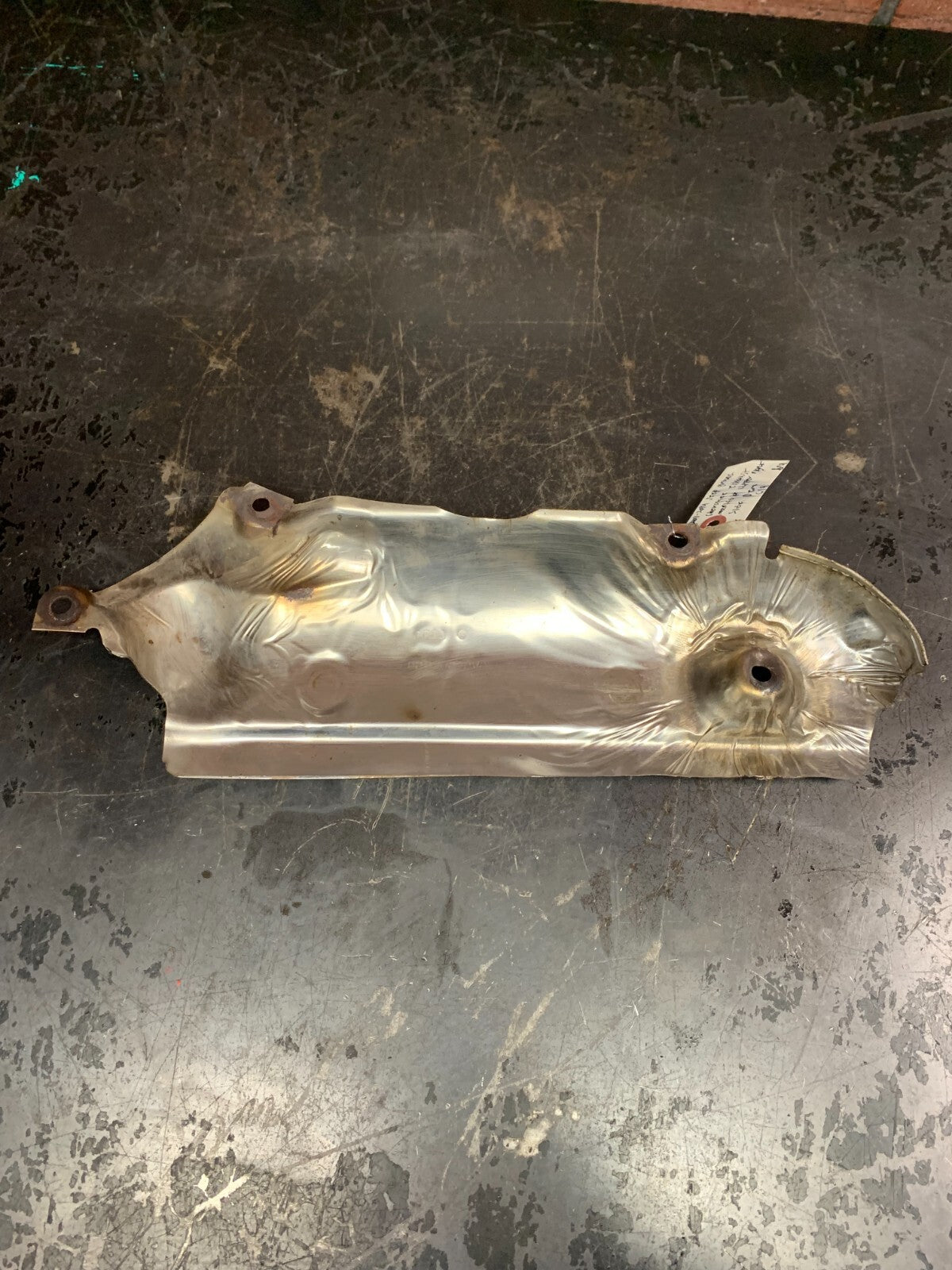 2011-2014 JEEP GRAND CHEROKEE EXHAUST MANIFOLD UPPER RIGHT SIDE OEM 05038538AC