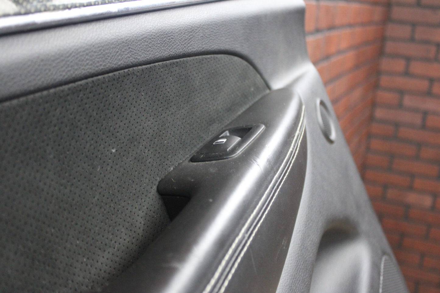 2011-21 Jeep Grand Cherokee Interior Rear Driver LH Side Door Panel Trim 62662D