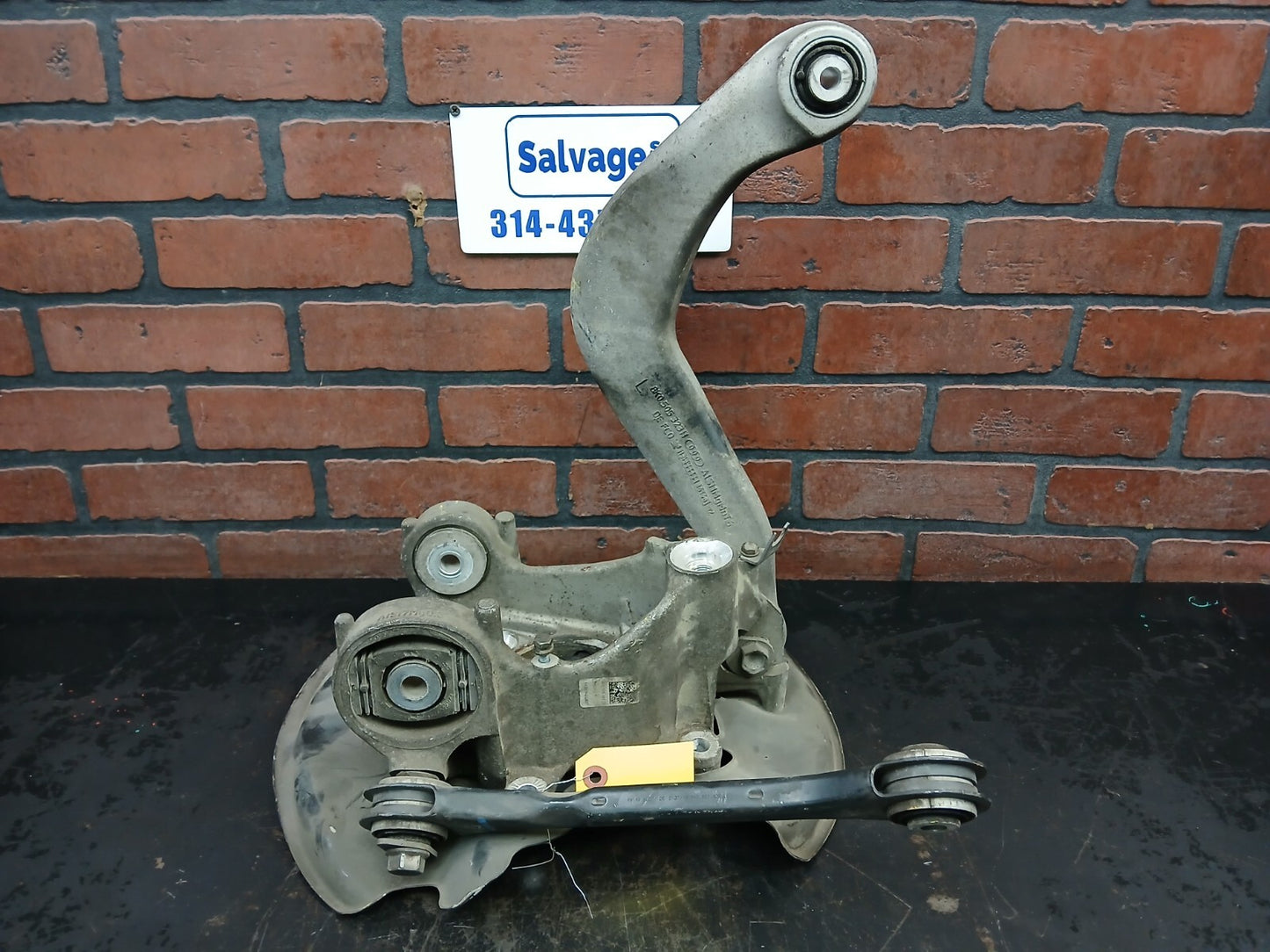 2011-2018 Audi A8 Quattro S8 Rear Driver LH Spindle Knuckle 4h0 505 431 d