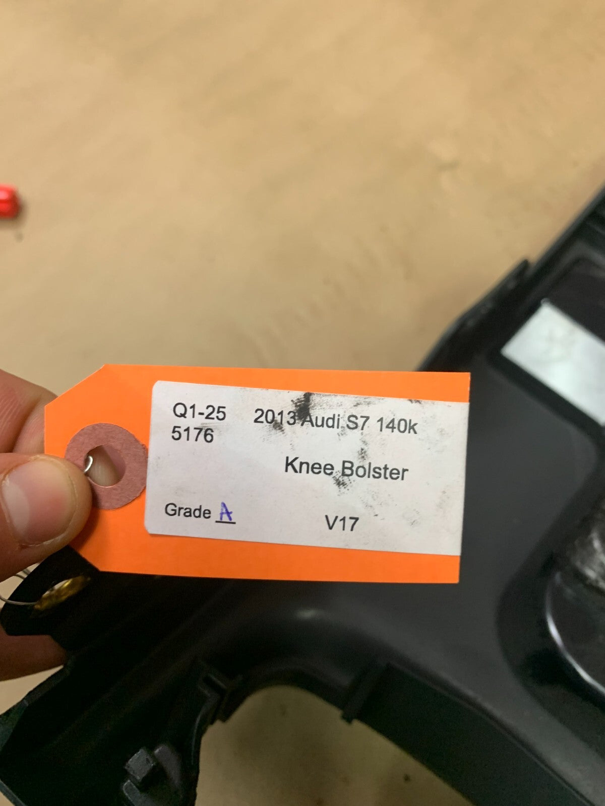 12-18 AUDI A6 A7 C7 FRONT DASH LOWER KICK PANEL KNEE COVER PANEL OEM 4G1 880 301