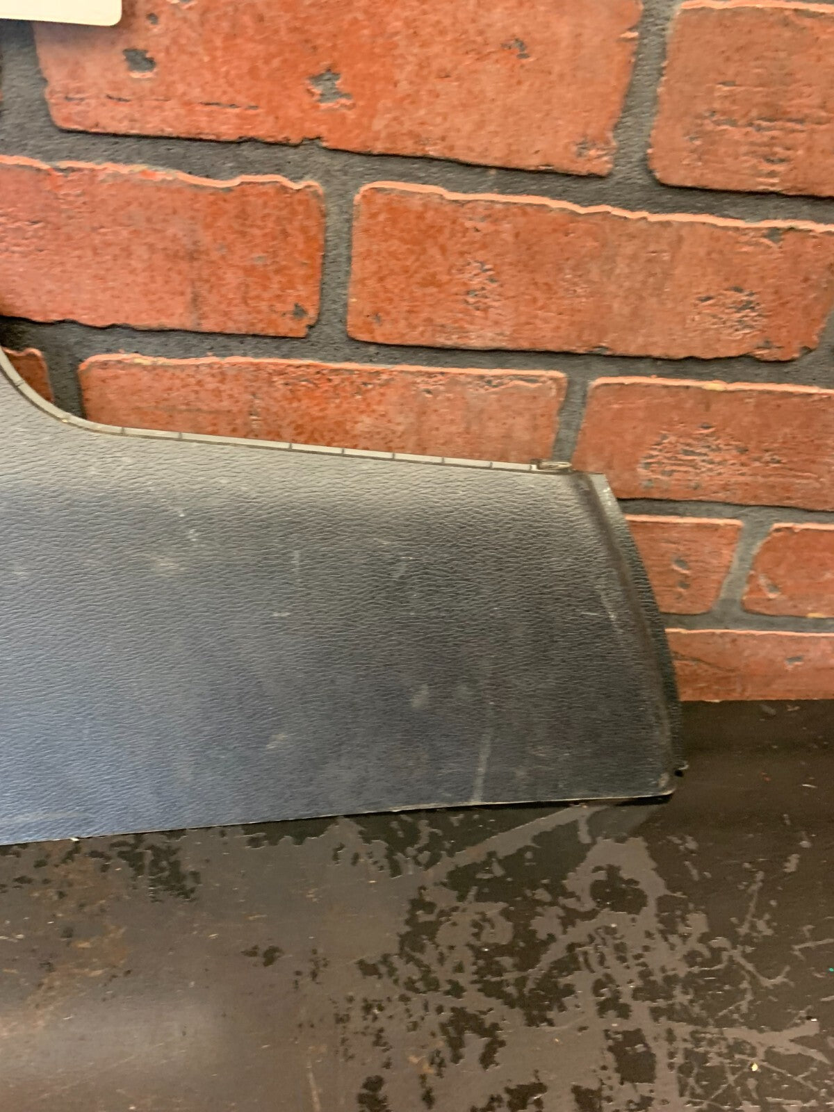 2011-2020 CHARGER/300 CENTER CONSOLE RIGHT PASSENGER SIDE COVER TRIM PANEL OEM