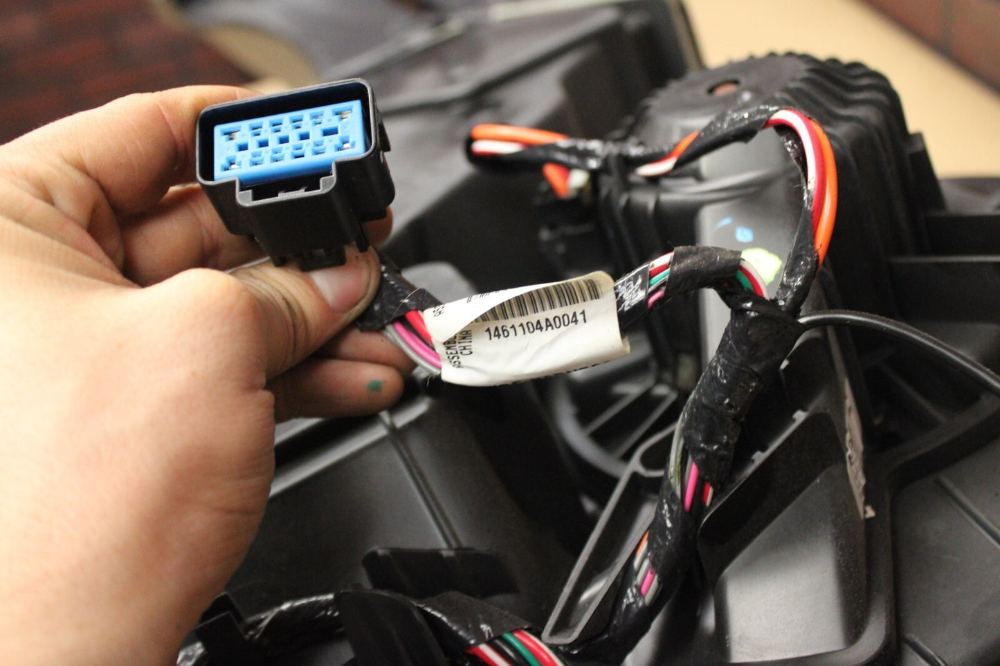 2007-2013 Cadillac Escalade Rear Heater Core Box A/C HVAC Box Assembly Blower