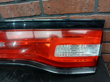 2011-2014 Dodge Charger Rear Center Tail Light Brake Light Assembly 57010652ae