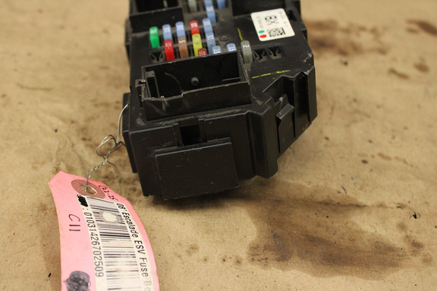 08-11 Suburban 1500 Yukon Escalade Interior Cabin Fuse Box Relay OEM 25815391_01