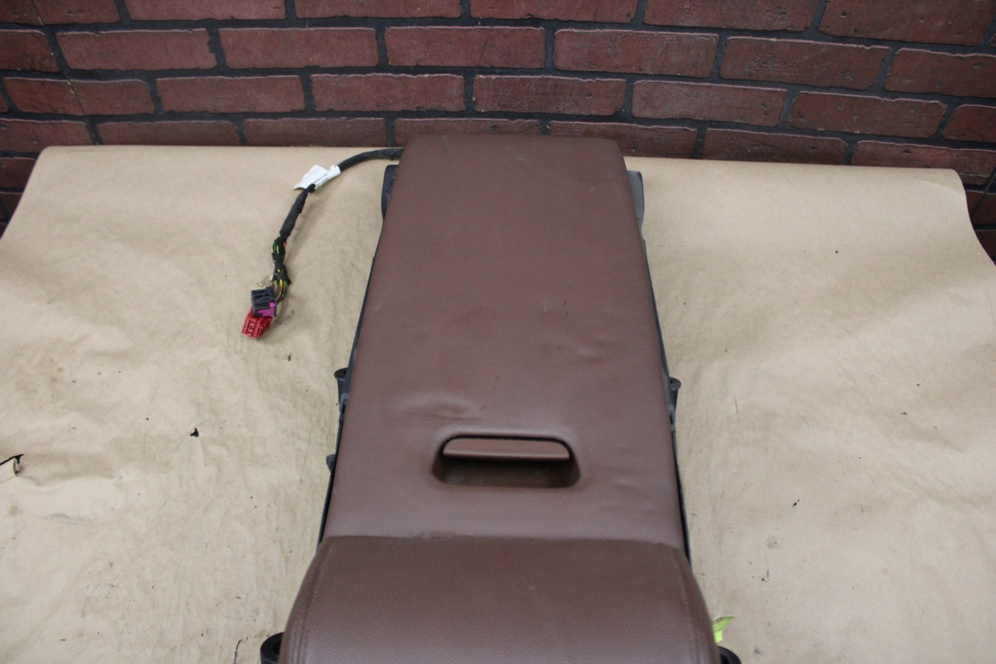 11-14 Audi A8L Rear Seat Center Console Armrest Cupholder Assembly 4H0 885 076 L