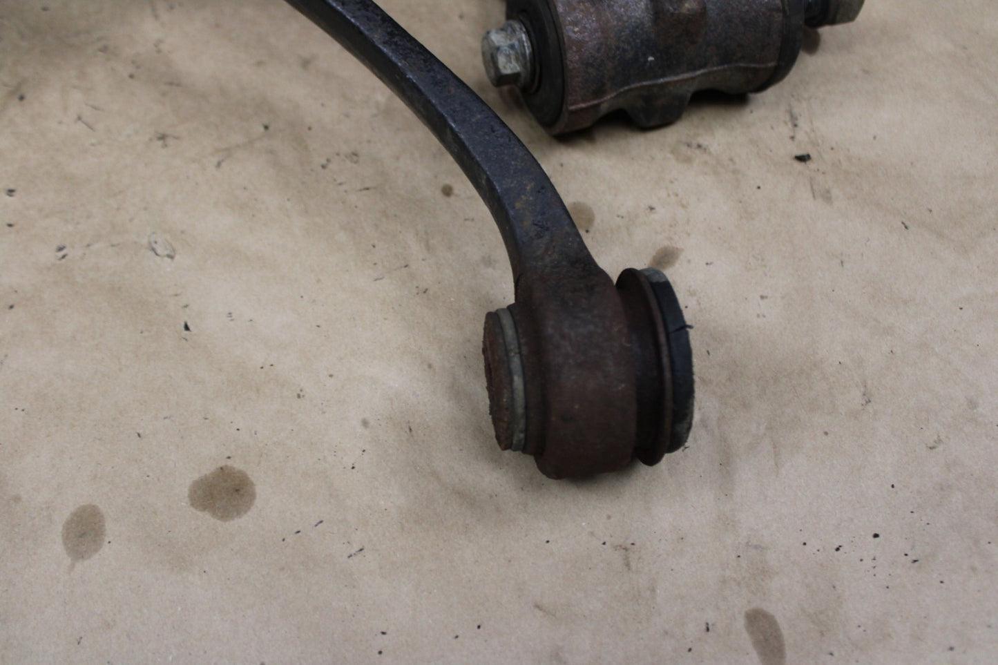 2007-2016 CADILLAC ESCALADE AWD FRONT DRIVER LEFT SIDE UPPER LOWER CONTROL ARM