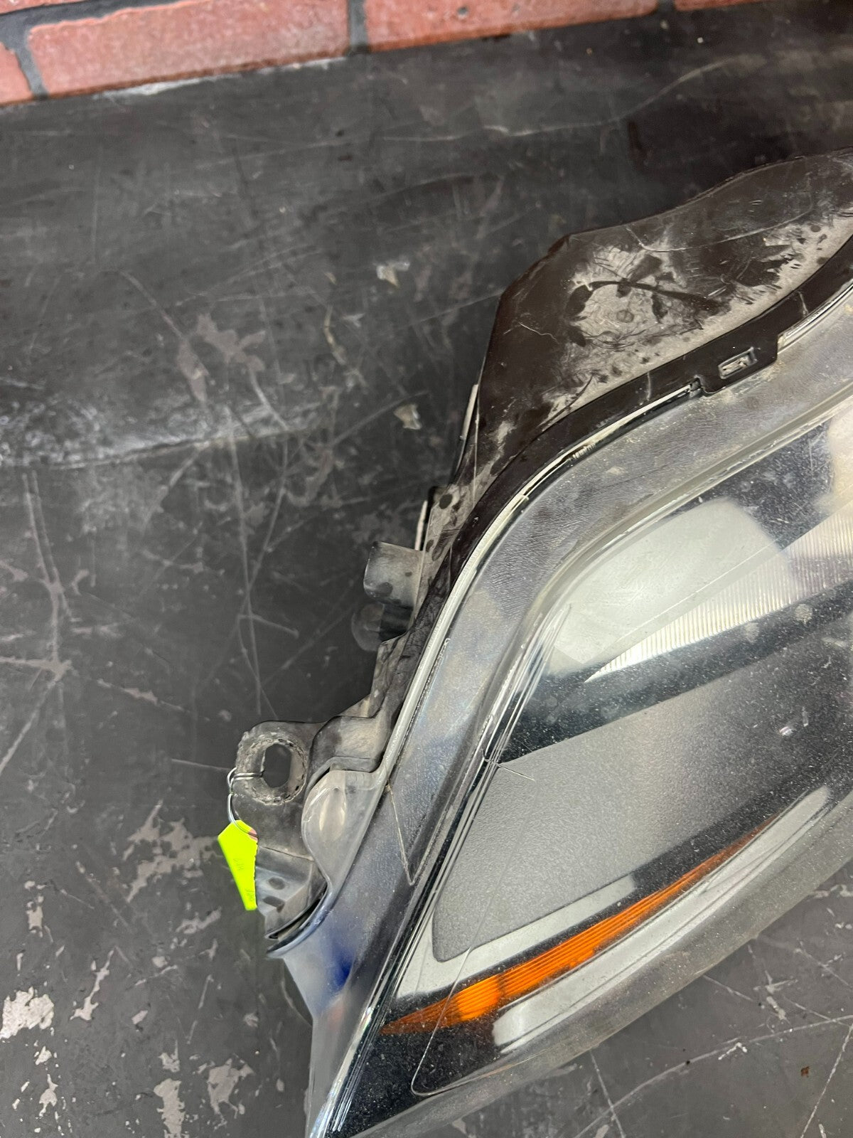 12-14 ford focus st halogen front left oem headlight Black Bezel