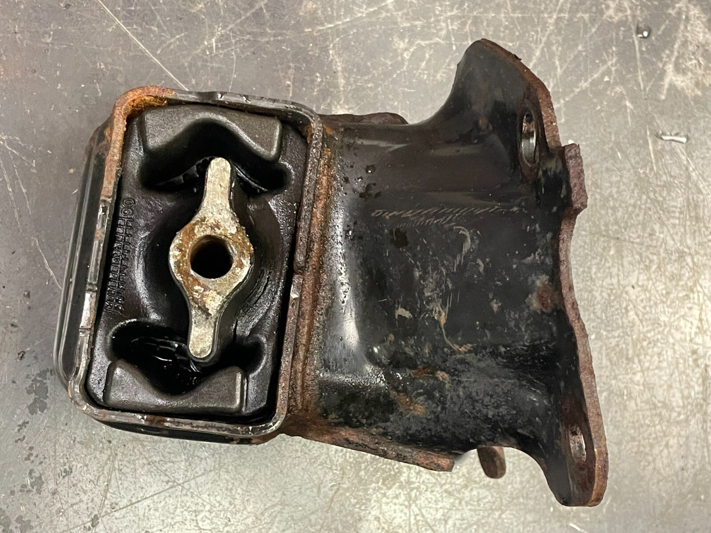 2006-2010 JEEP GRAND CHEROKEE SRT8 COMMANDER MOTOR ENGINE MOUNTS OEM 132k MILES.