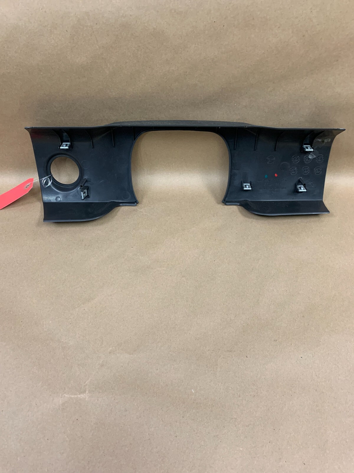 2006 CHRYSLER 300 IGNITION TRIM ABOVE STEERING COLUMN BEZEL OUZ95TRMAA