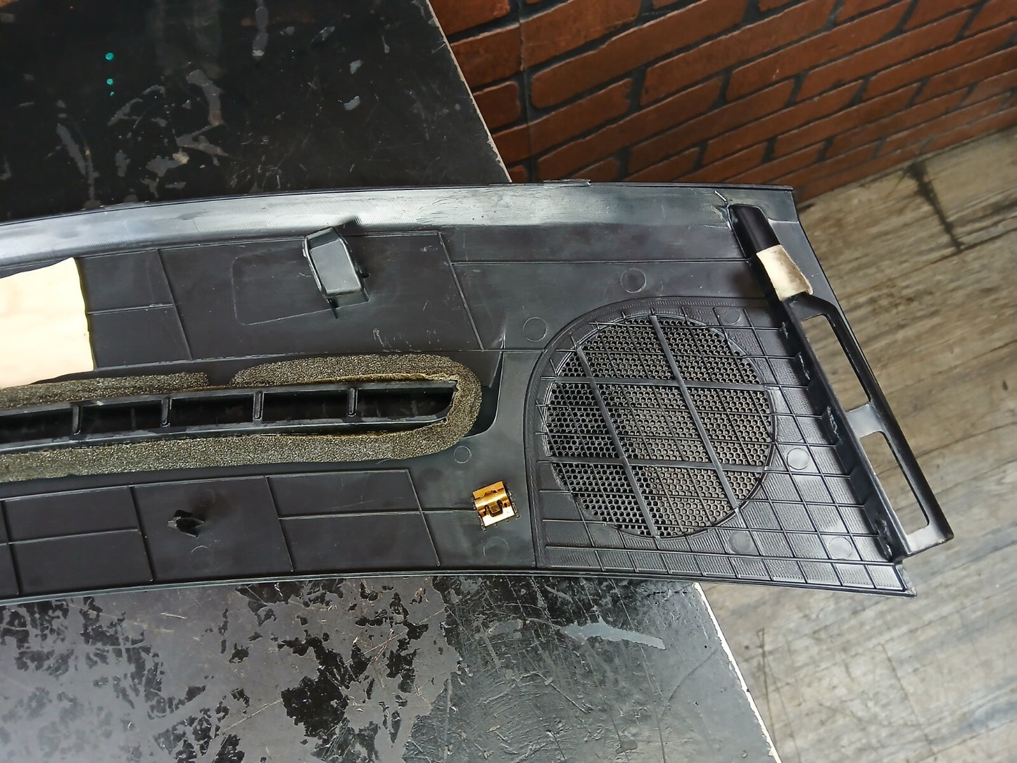 2011-2023 Chrysler 300/Dodge Charger Dash Defroster Grille Panel 1jq67dx9ah