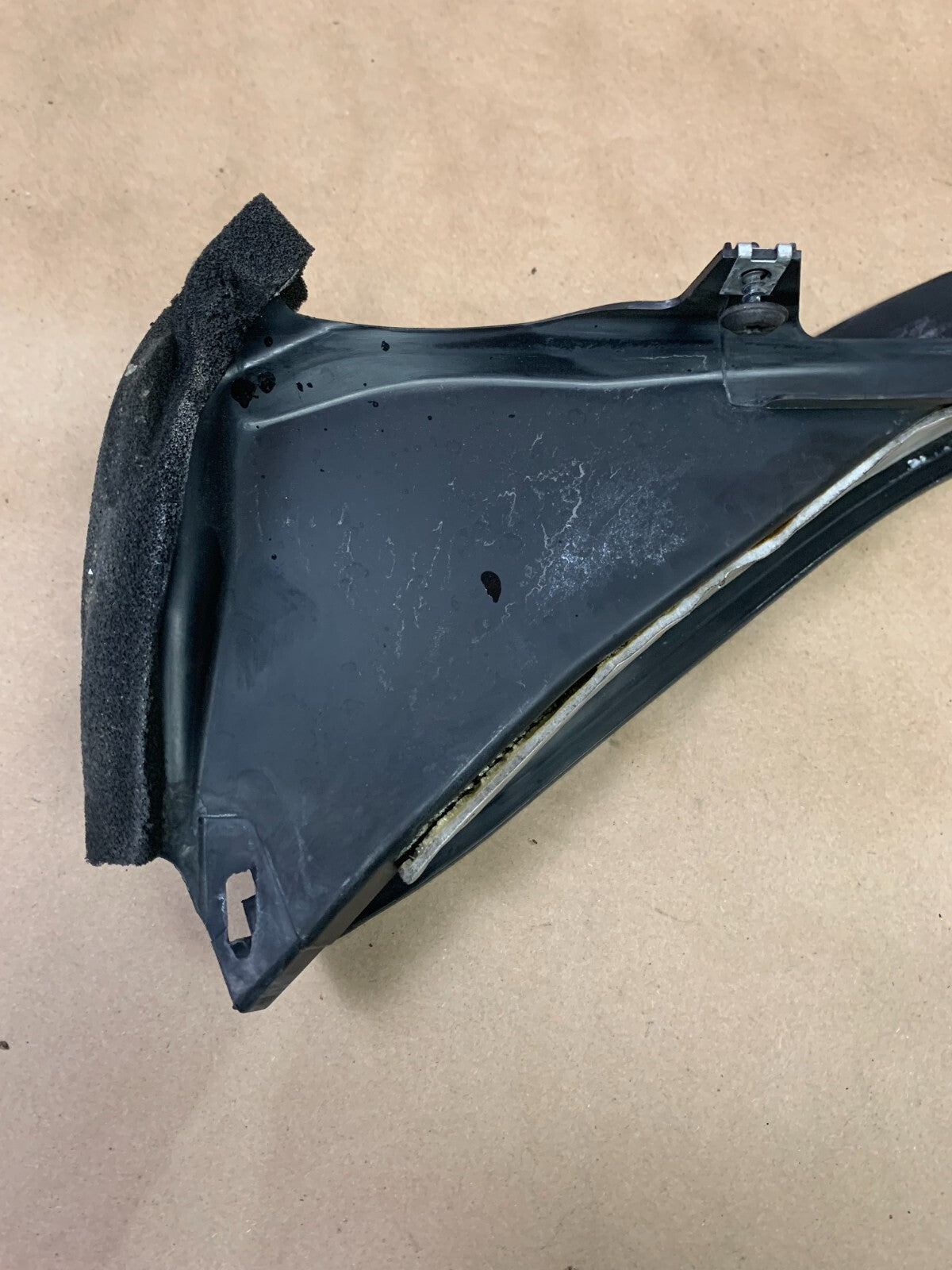 2012-2015 Audi A6/A7/S6/S7/RS7 Cross Member Support Insulator Cowl 4g0 806 391