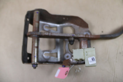 2008-2014 Dodge Challenger SRT Brake Stop Pedal Pad Switch Assembly OEM 5154689