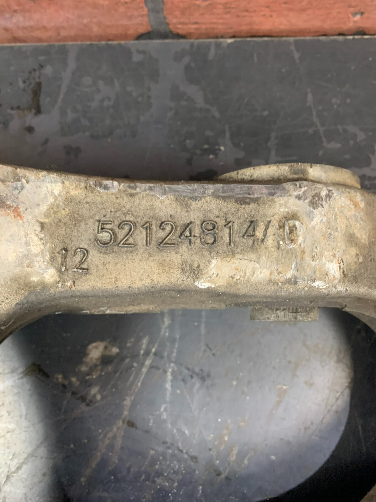 2011 - 2022 DODGE JEEP/DURANGO 3.7/5.7/6.4 REAR RIGHT CONTROL ARM OEM 52124814AD