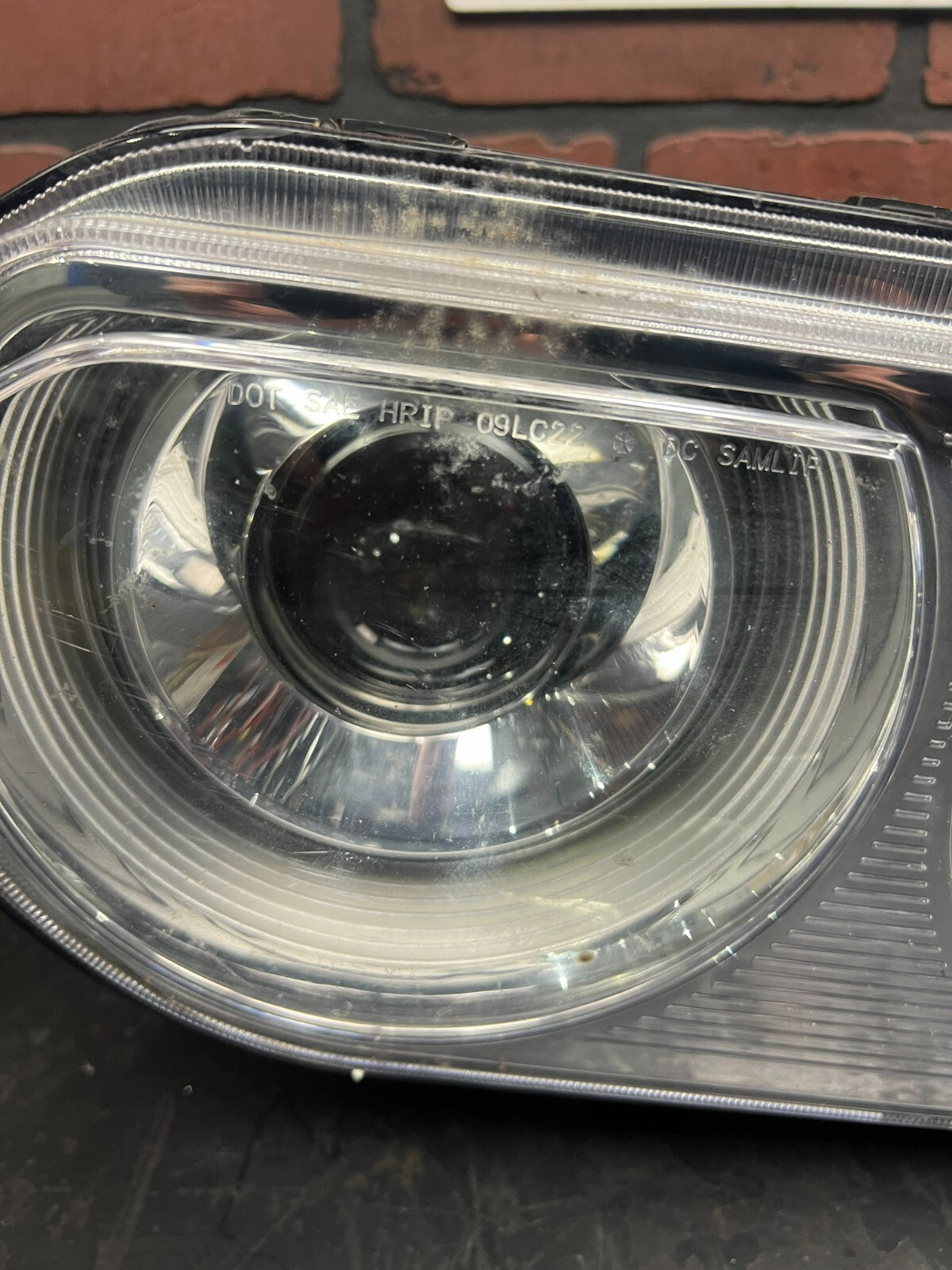 2008-2014 DODGE CHALLENGER HEADLIGHT OEM XENON HID Driver OEM RH Mopar
