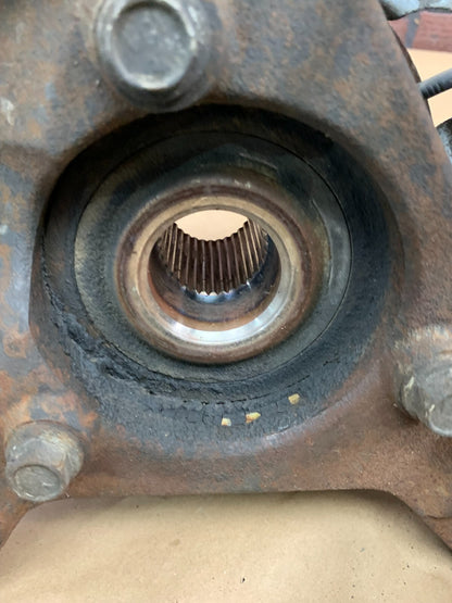 2007-2014 GM Tahoe Suburban 1500 Front Passenger RH Spindle Knuckle Hub Assembly