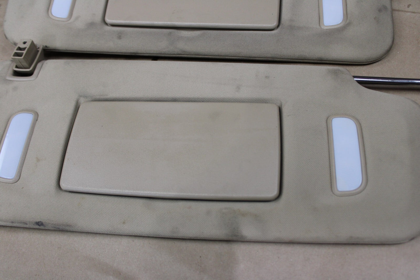 07-13 Escalade Silverado 1500 Interior Sun Visors Left Right Pair Set Beige OEM