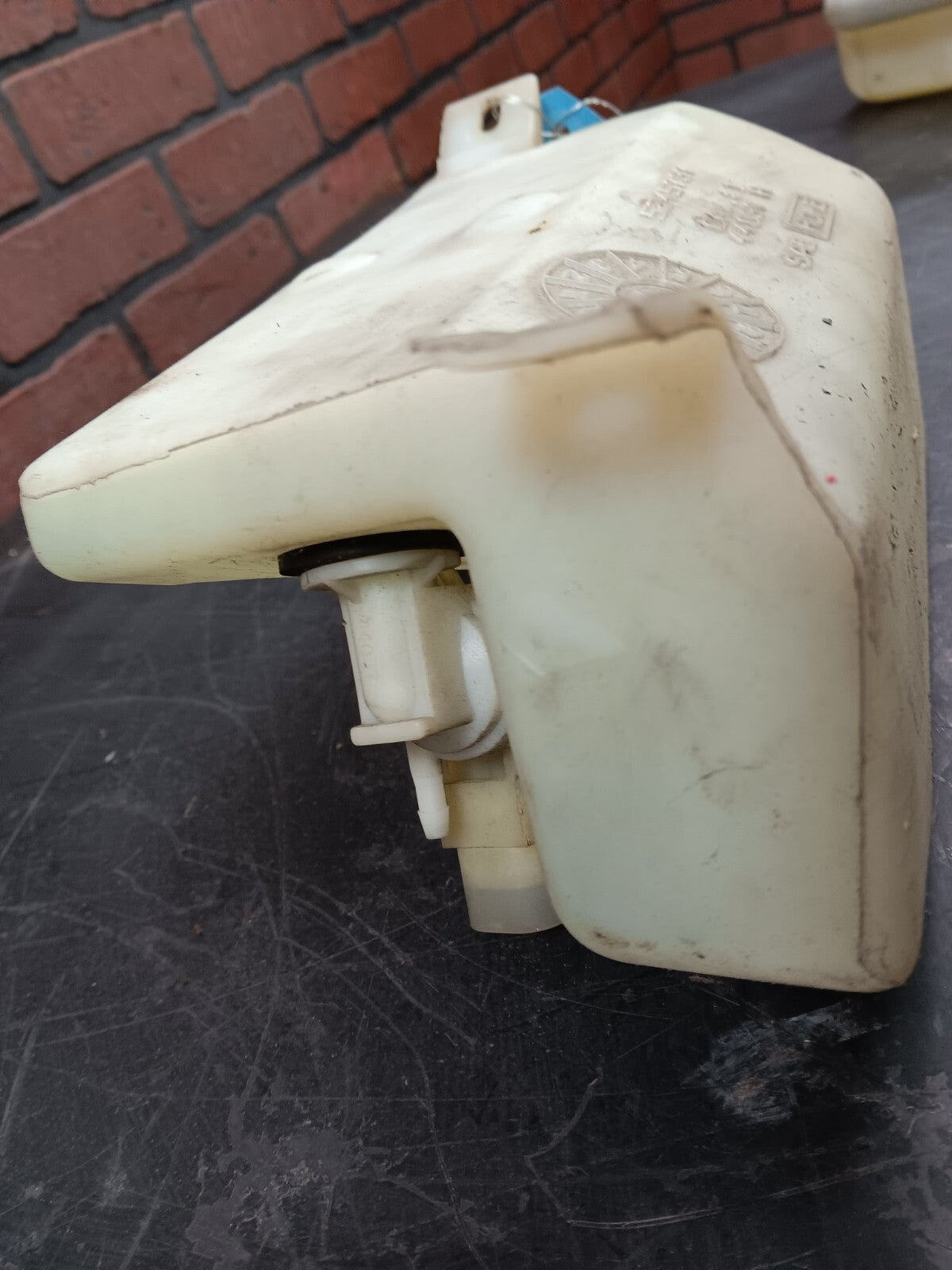 1996-2002 Gen 2 Dodge Viper SRT-10 Windshield Washer Fluid Reservoir 5245737