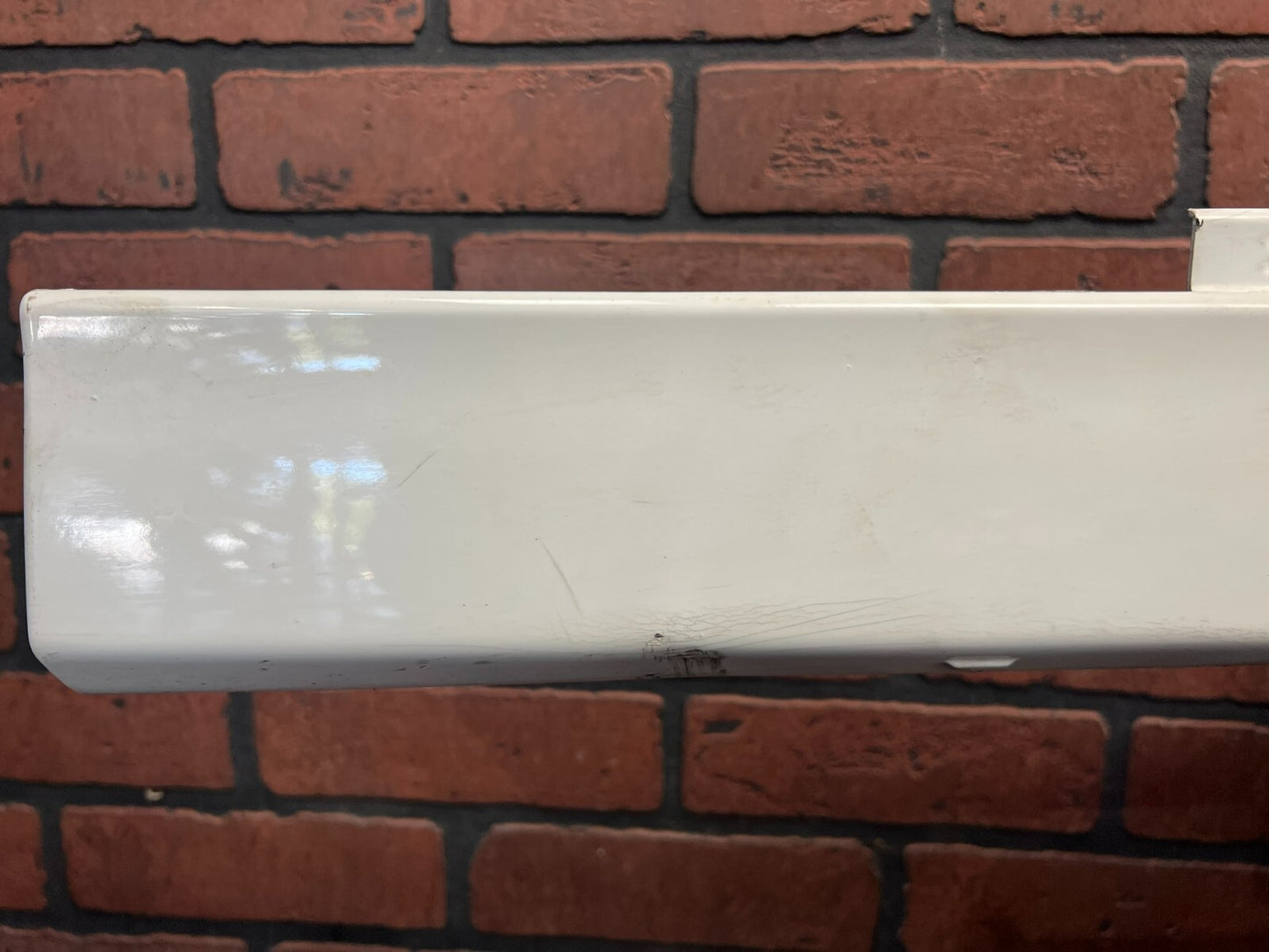 2012-2018 DODGE CHARGER SRT LEFT SIDE SKIRT ROCKER COVER PANEL BRIGHT WHITE OEM