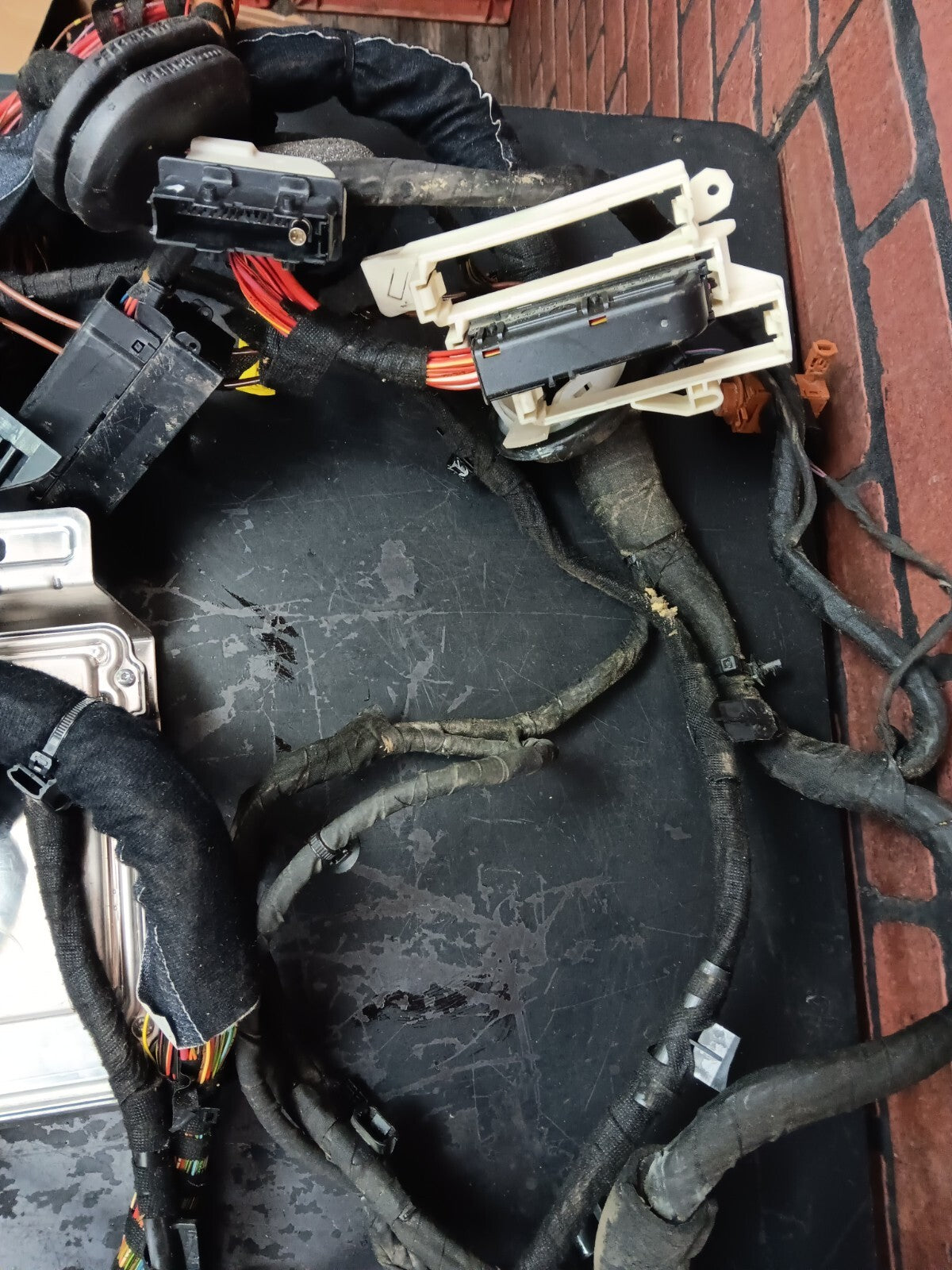 2011-18 Audi A8L 4.0T Interior Main Body Dash Wire Wiring Harness with Fuse Box