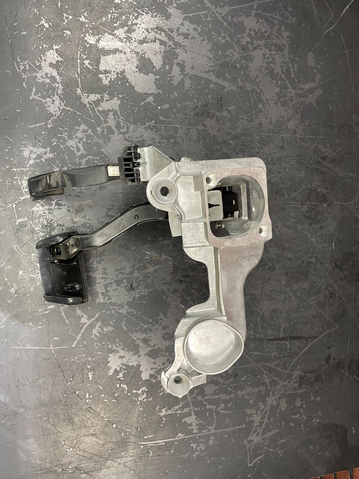 12 13 14 15 16 17 AUDI A8 A7 S7 BRAKE PEDAL W/PEDAL # 4G1 723 117 OEM