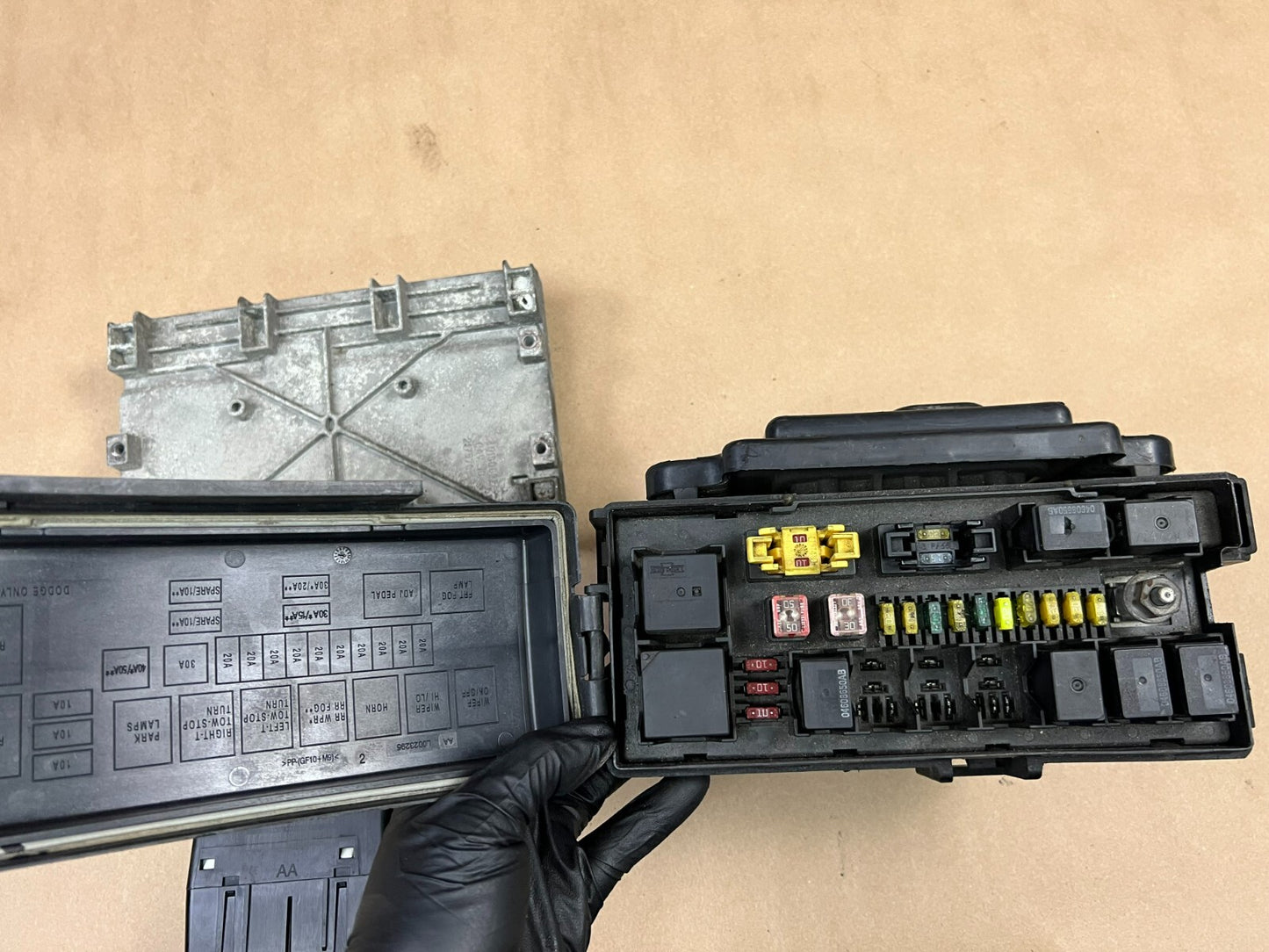2008 Jeep Grand Cherokee 6.1L SRT8 PCM TIPM Key And Node Set OEM