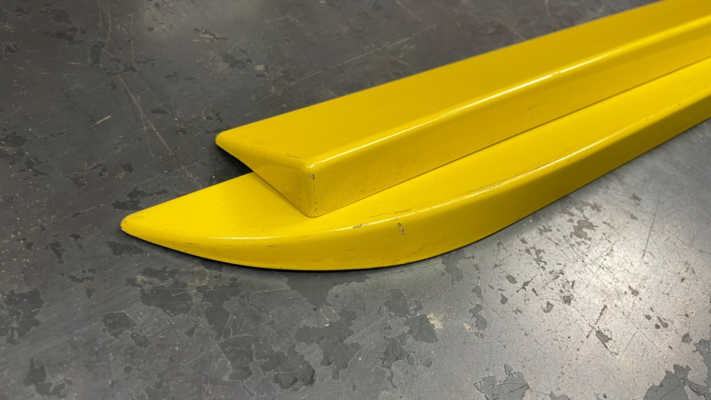 2003-2005 Dodge Neon SRT-4 Rear L+R Lower Door Trim Molding Applique Pair Yellow