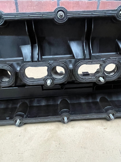 2010-2022 LAND RANGE ROVER SPORT 5.0L ENGINE RIGHT CYLINDER HEAD VALVE COVER OEM