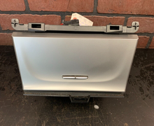 2011-2013 JEEP GRAND CHEROKEE SRT 6.4L OEM CENTER CONSOLE DASH STORAGE PIN TRAY