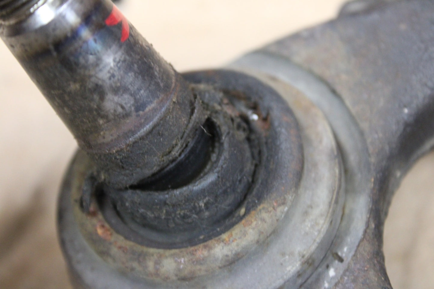 2007-2016 CADILLAC ESCALADE AWD FRONT DRIVER LEFT SIDE UPPER LOWER CONTROL ARM