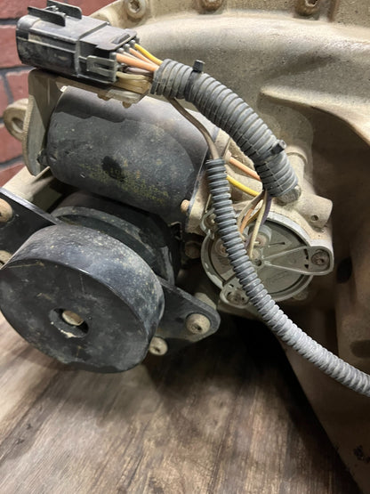 2014-2018 DODGE RAM 1500 4X4 TRANSMISSION GEARBOX TRANSFER CASE CARRIER OEM