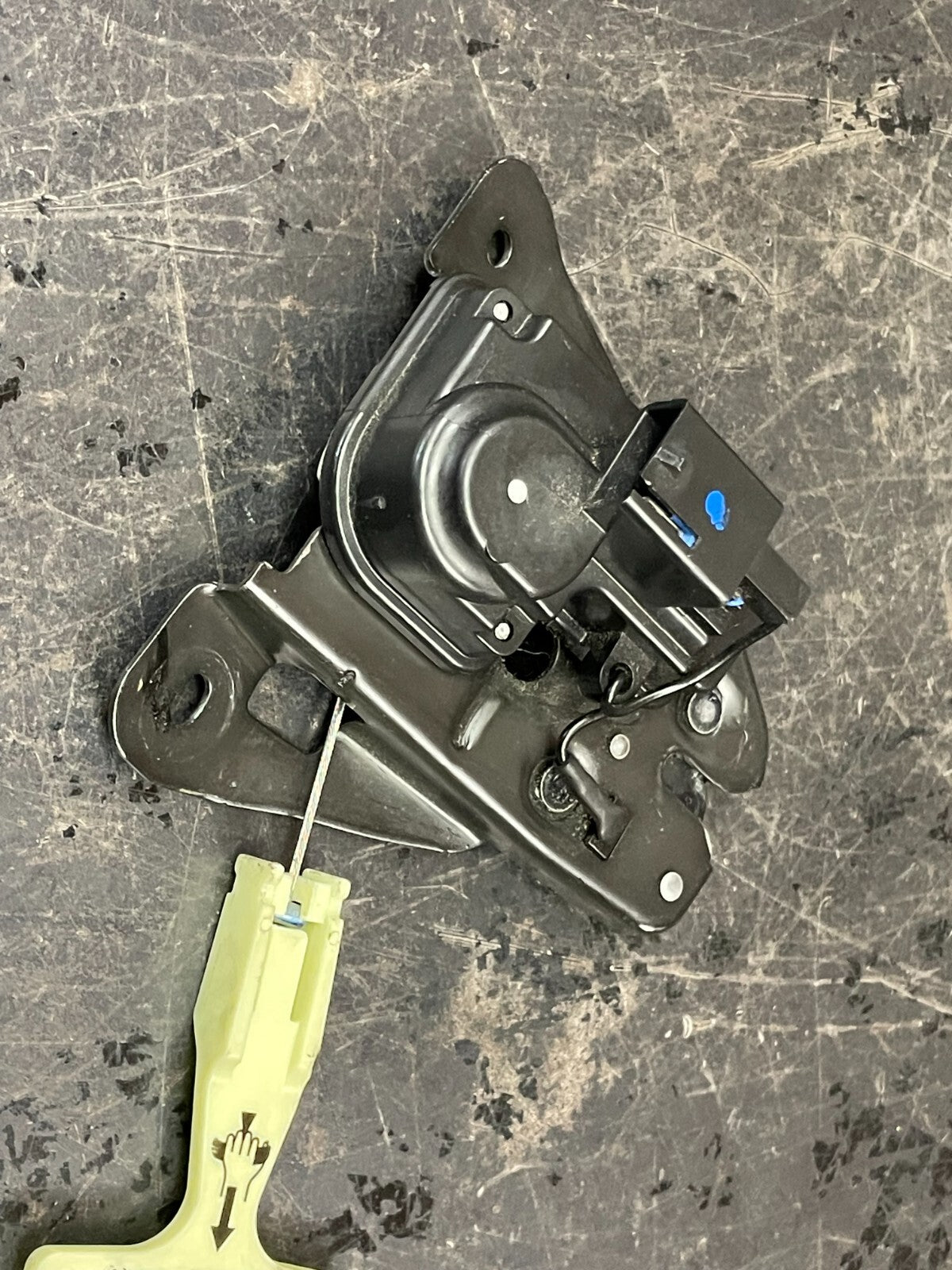 2007-2023 CHALLENGER/CHARGER/300 TRUNK DECK LID POWER MOTOR LOCK LATCH ACTUATOR