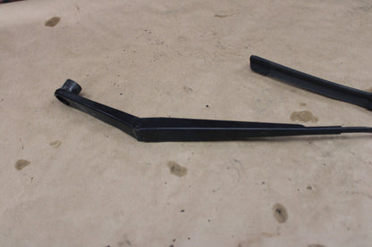 05-10 Jeep Grand Cherokee Front Windshield LH RH Wiper Arm Set Pair Left Right