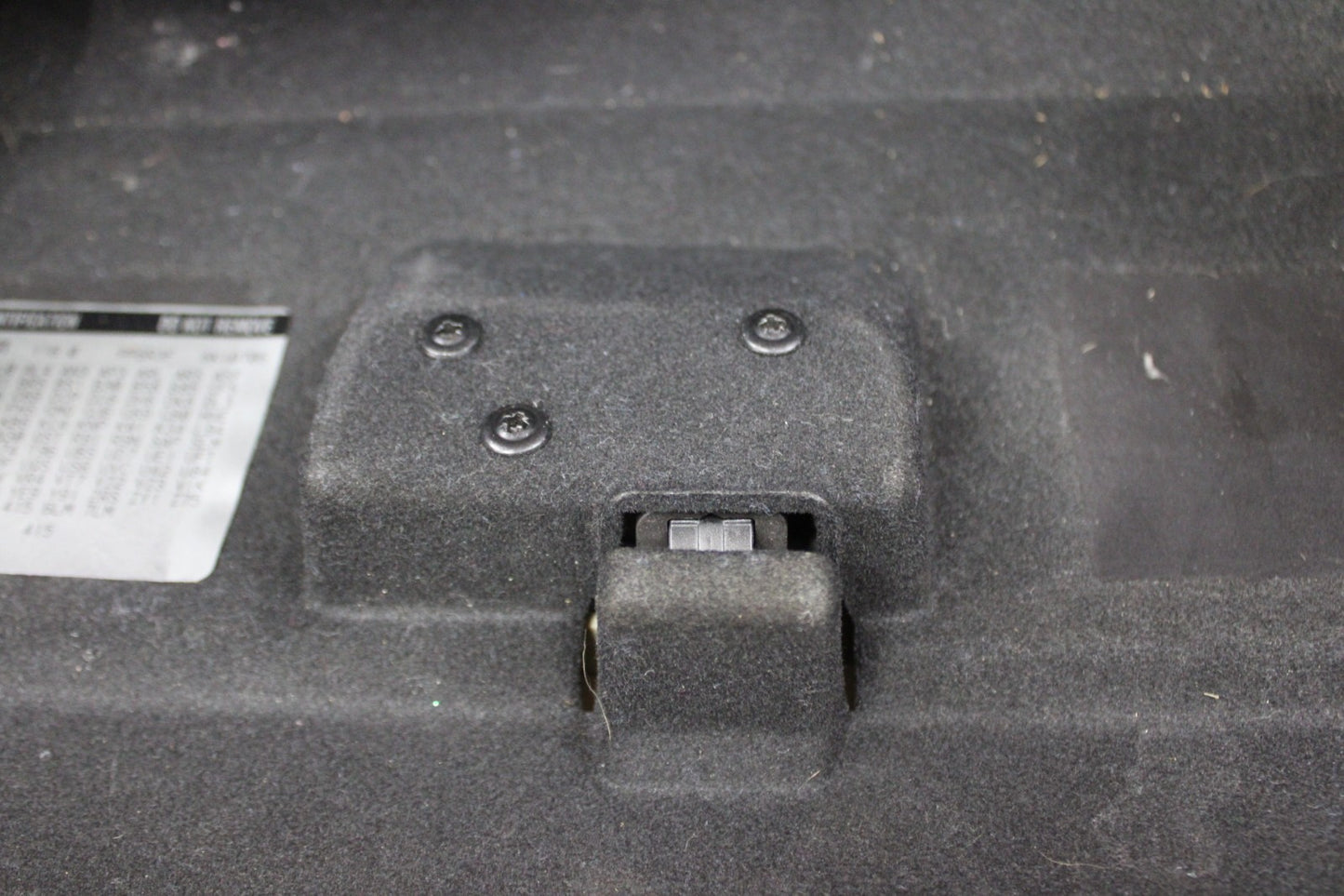 2008-2014 Cadillac Escalade Dash Glove Box Storage Assembly 20925890 OEM Gray