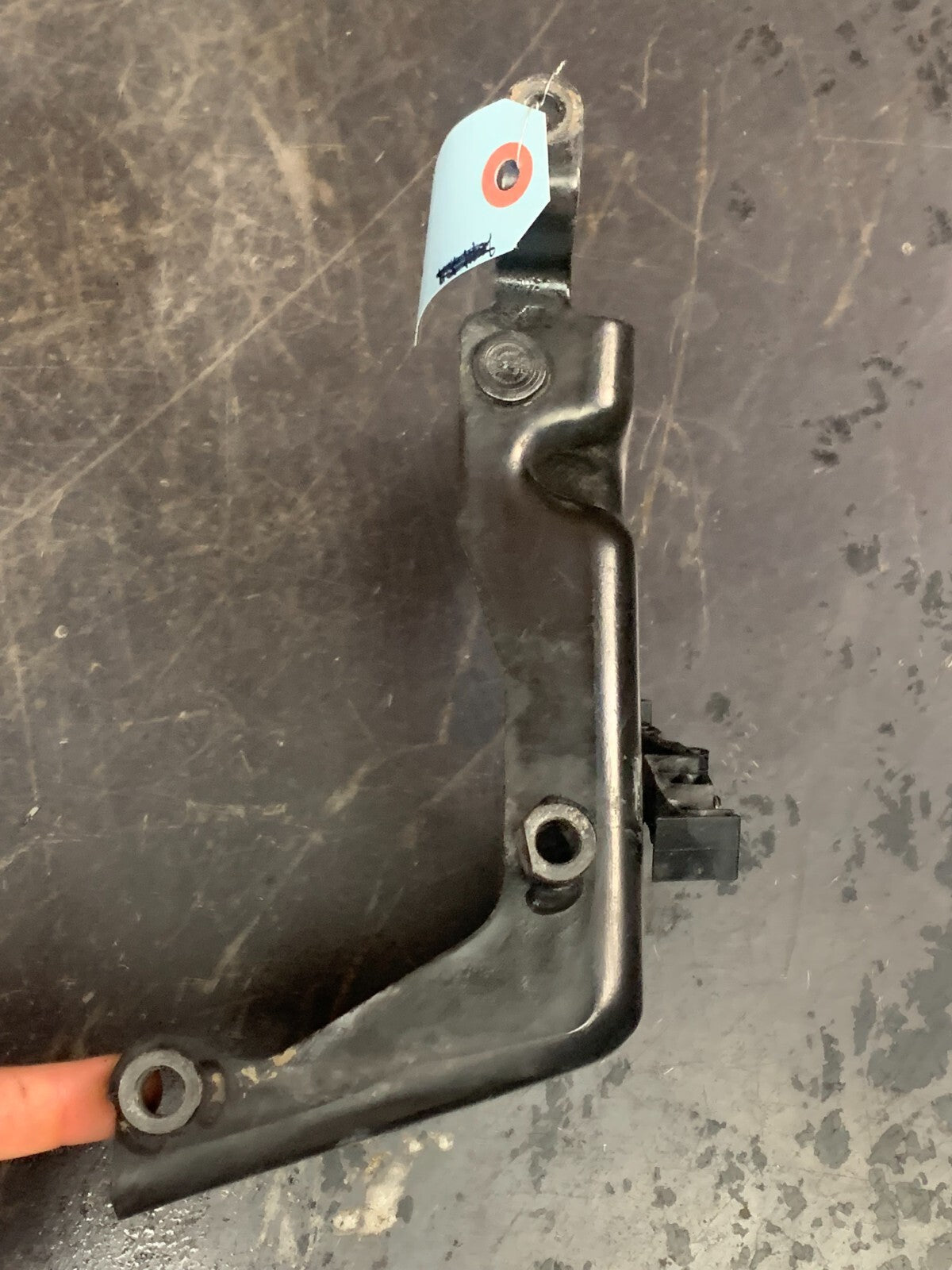 2014-2019 Ram 1500 Power Brake Booster Vacuum Pump Bracket Mopar OEM 04581674AD
