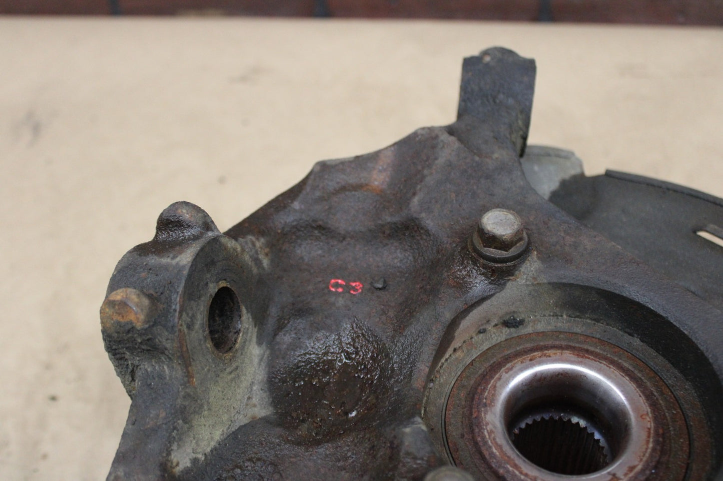 2007-2014 Cadillac Escalade OEM Front Passenger RH Side Spindle Knuckle Assembly