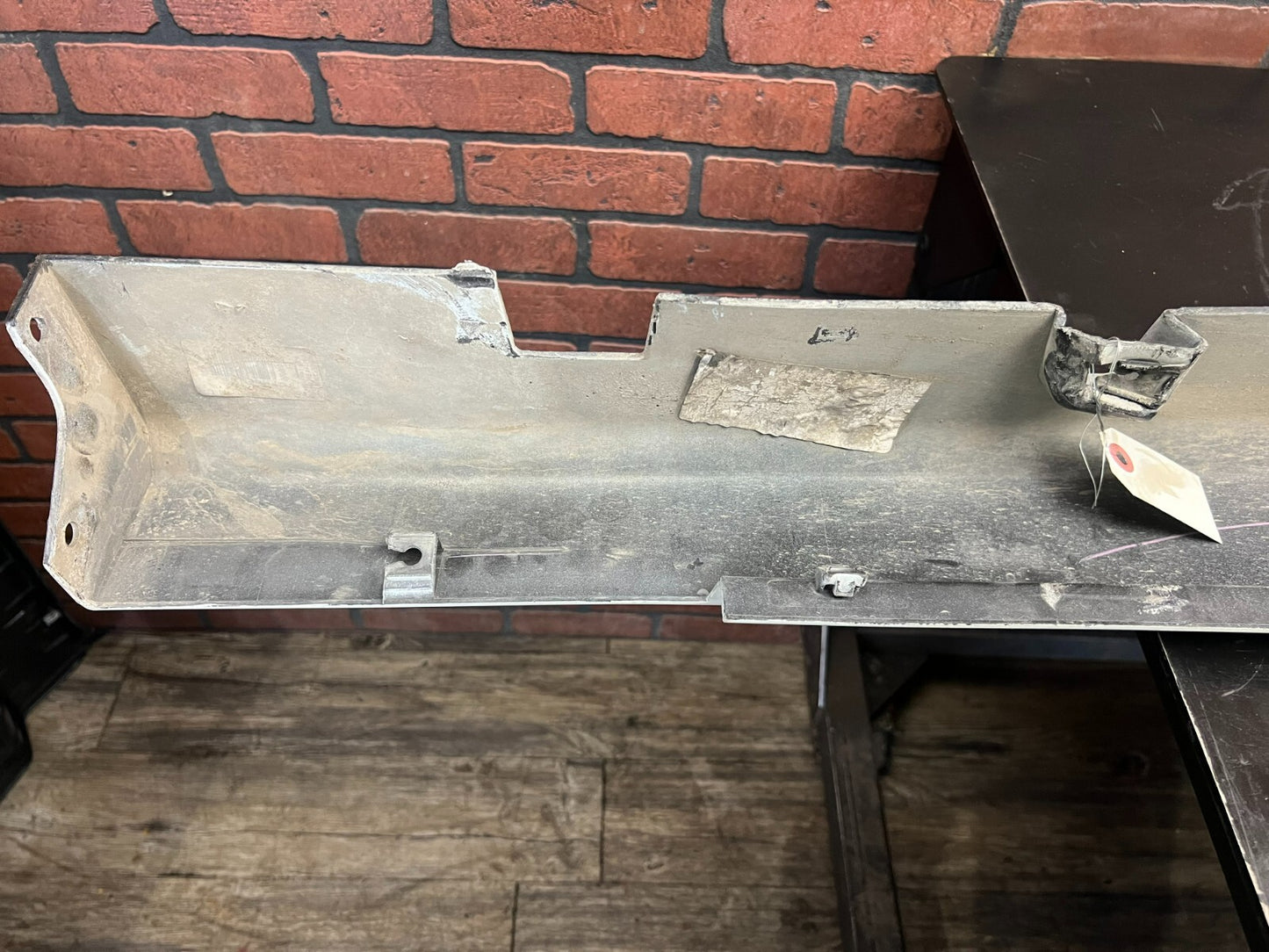 11-22 Dodge Charger SRT Right RH Passenger Rocker Moulding OEM used