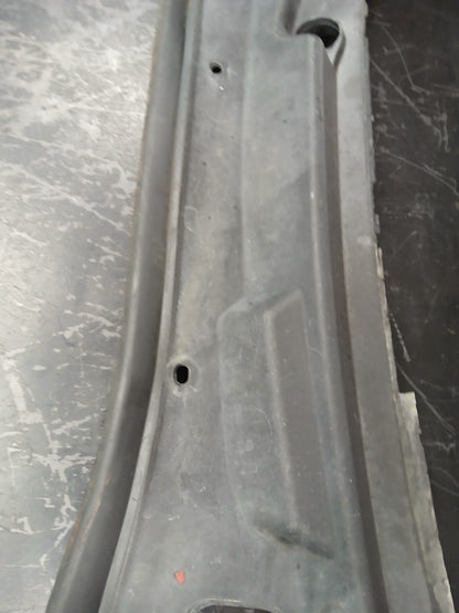 2005-2010 Charger Magnum 300 Exterior Windshield Defroster Cowl Panel 04805834ac