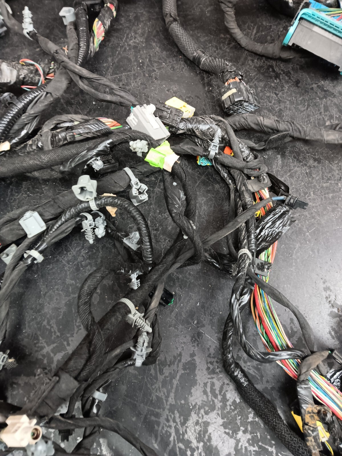 2013 Dodge Dart Mopar Unified Body Wiring Wire Harness Assembly 68171526AC