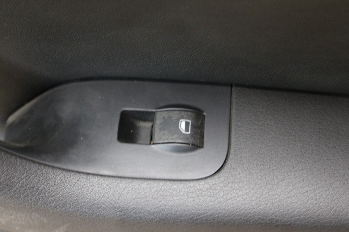 04-08 AUDI B7 A4 S4 REAR PASSENGER RH INTERIOR DOOR PANEL COVER TRIM 8E0 867 306