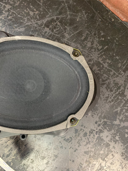 2005-2006 CHRYSLER 300 FRONT RIGHT PASSENGER DOOR SPEAKER OEM 05059067AB
