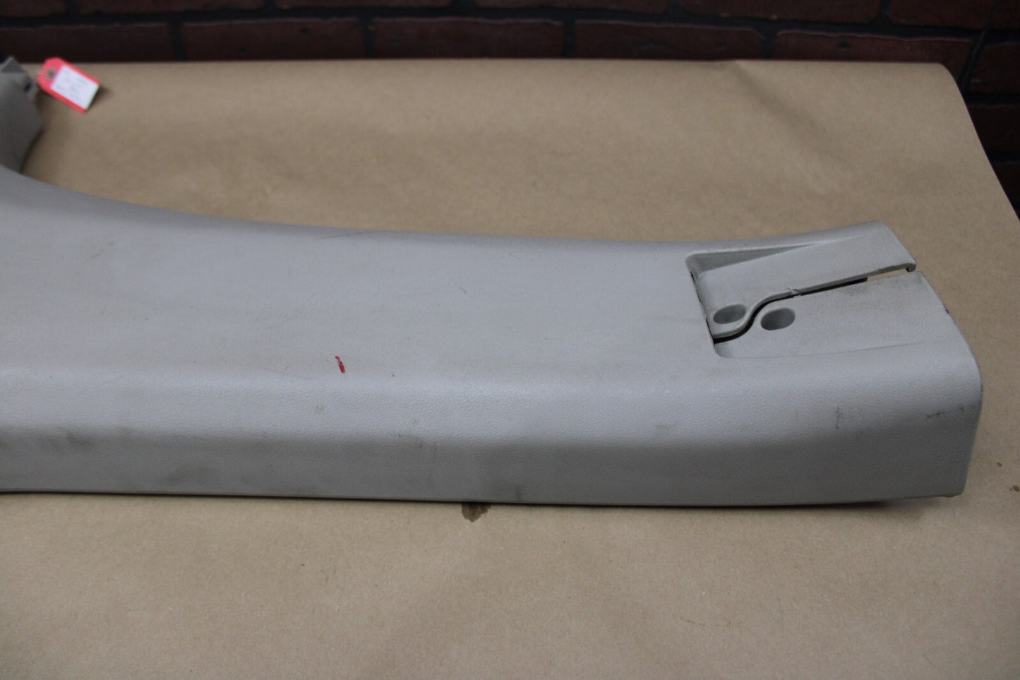 05-10 MAGNUM CHRYSLER 300C SRT8 PASSENGER RH SIDE B PILLAR LOWER TRIM 0UM22BD1AH