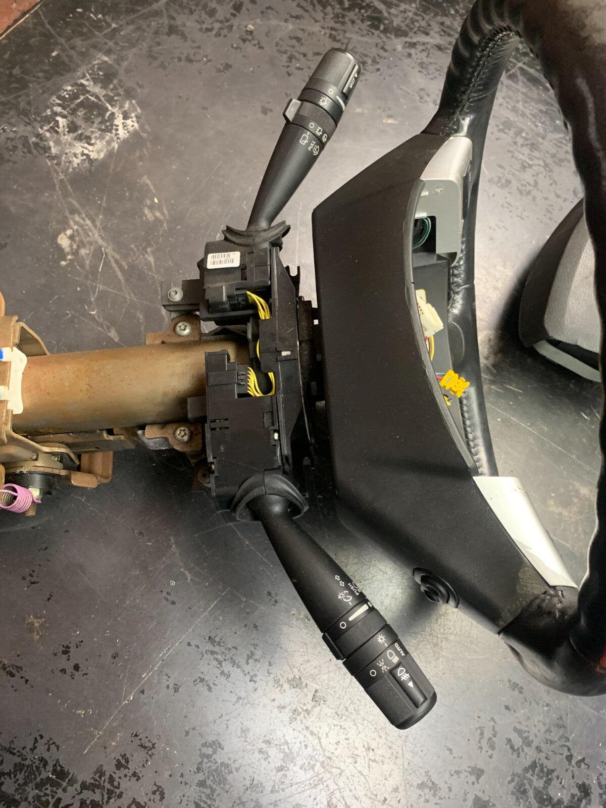 2008-2010 Jeep Grand Cherokee Steering Wheel/Column/Radio Controls/Auto Lights